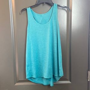 Lululemon essential tank